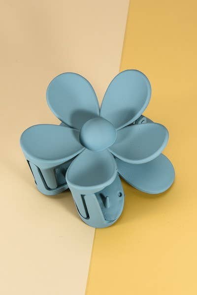 Oversized Flower Claw Clip