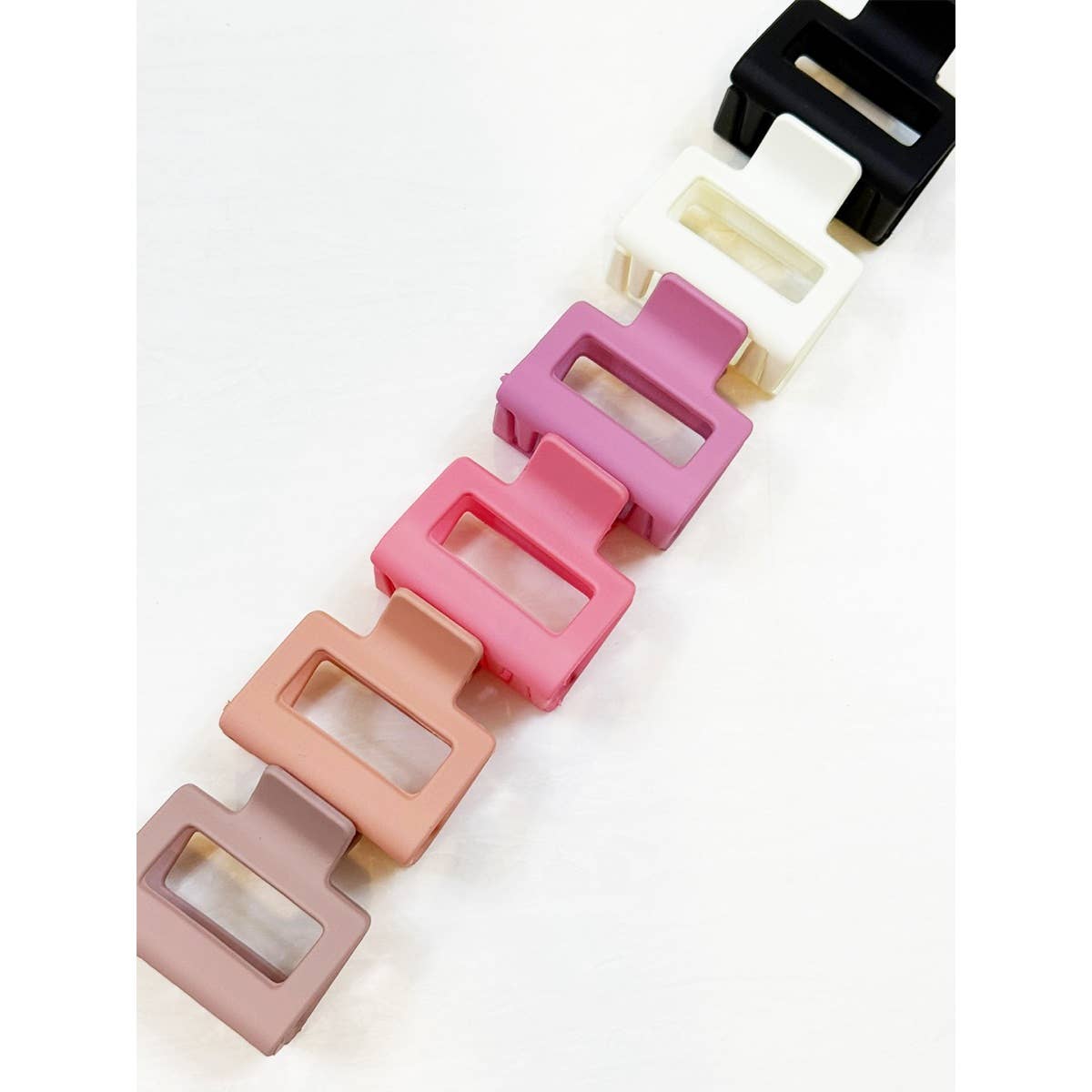 Medium Matte Claw Clip