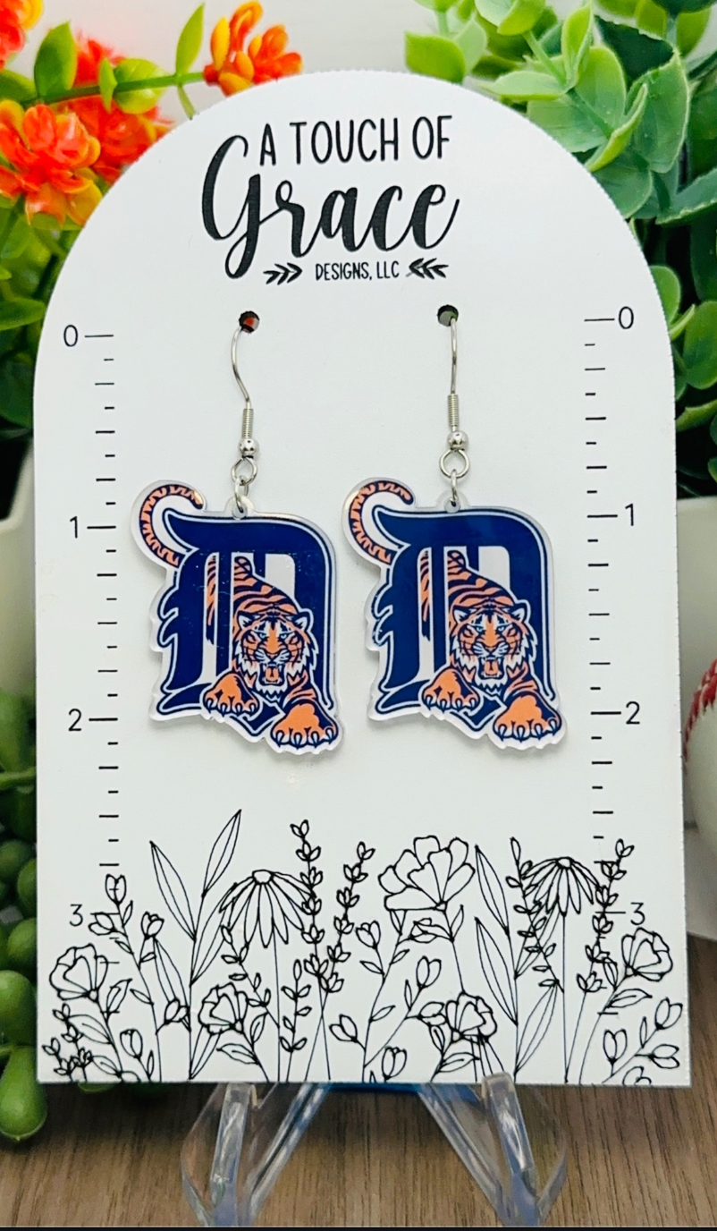 Tiger Dangle D
