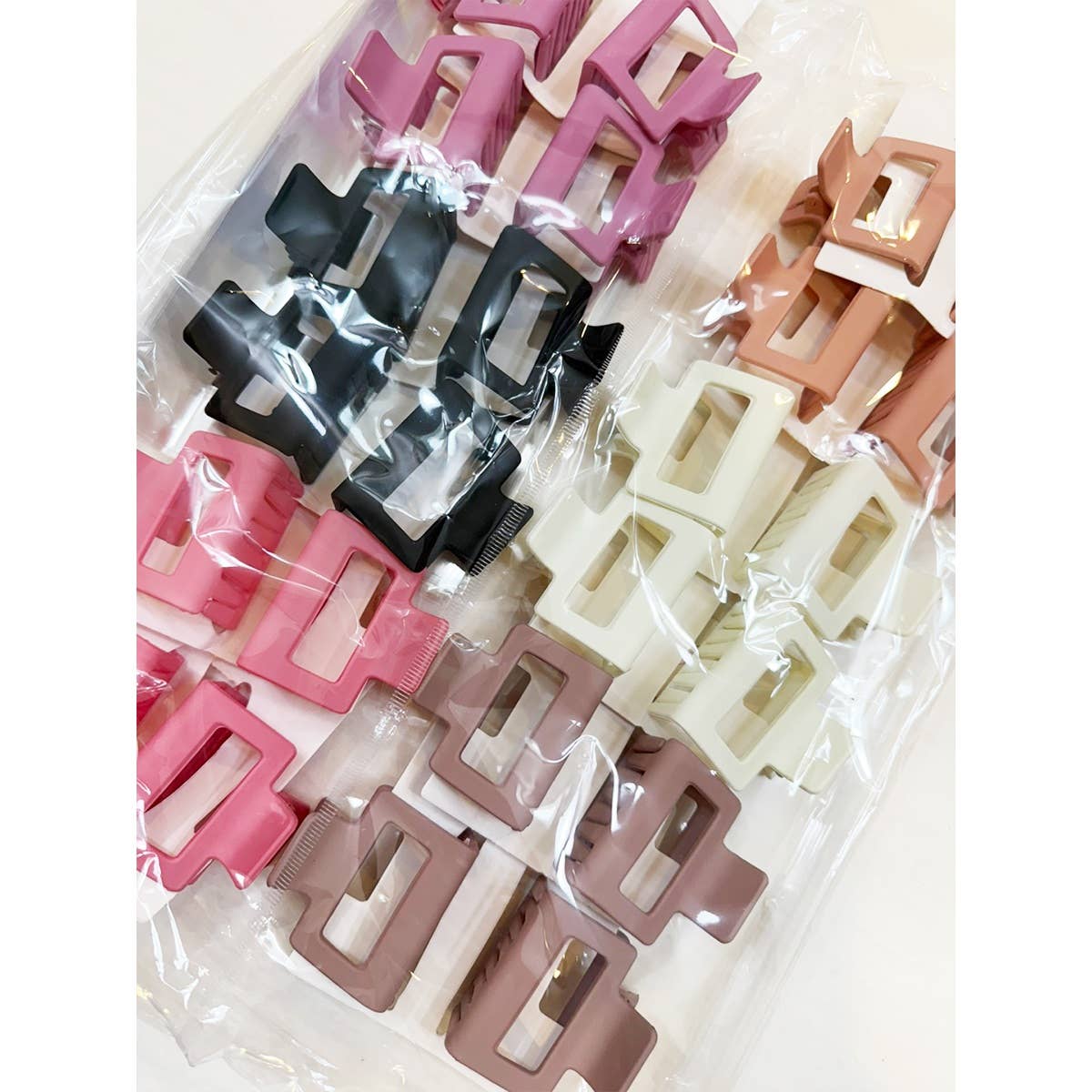 Medium Matte Claw Clip