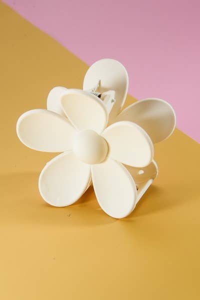 Oversized Flower Claw Clip