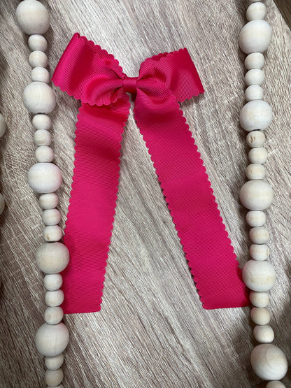Scalloped Highlanders Bow