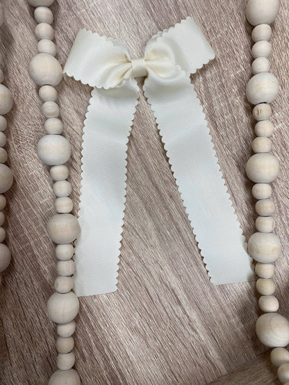 Scalloped Highlanders Bow