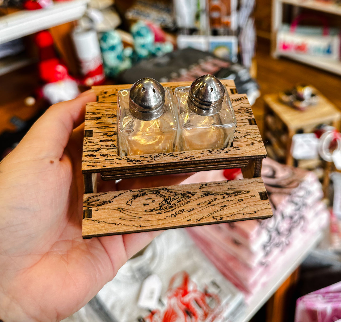 Picnic Table Salt and Pepper Shaker