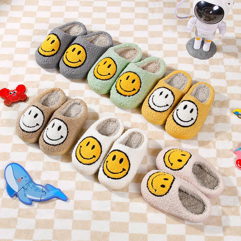 XL Kids Smile Face Soft Plush Warm Slippers: Yellow-White