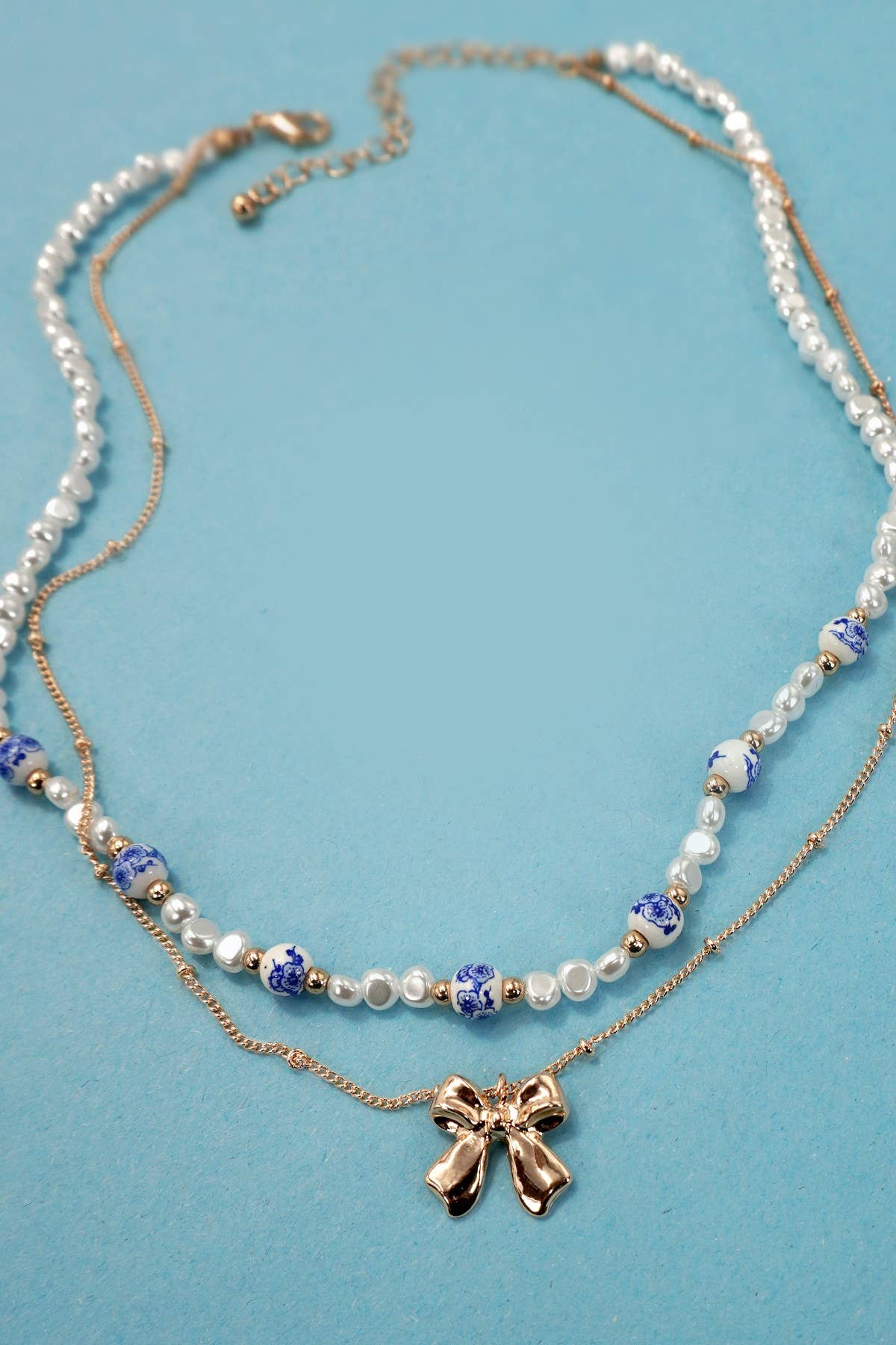 Porcelain Pearl Bow Necklace