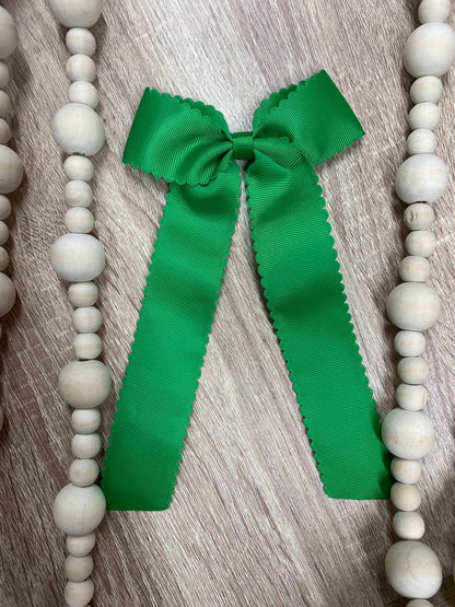 Scalloped Highlanders Bow