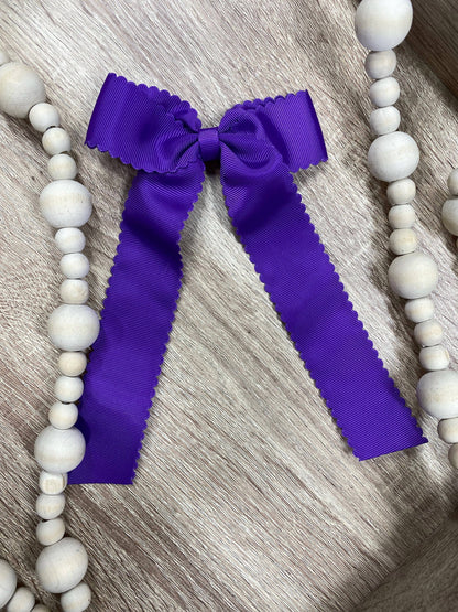 Scalloped Highlanders Bow